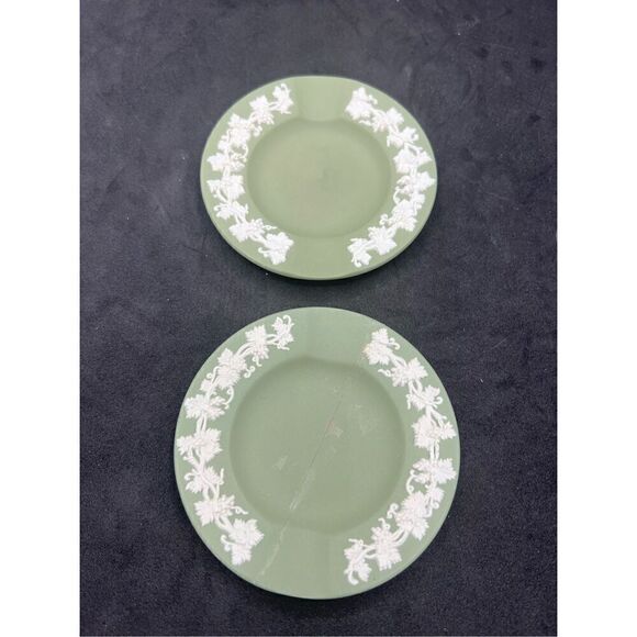 VTG Set Of 2 Wedgwood 'Jasperware Green' 4½" TRINKET DISH/Ashtray Selling As Is - Picture 1 of 9